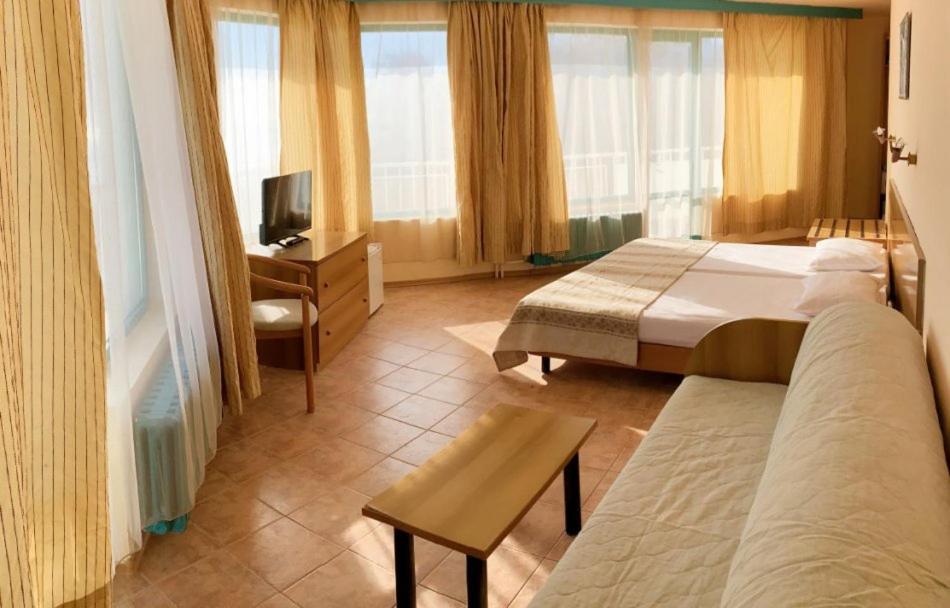 Hotel Arabella Beach Albena Exterior photo
